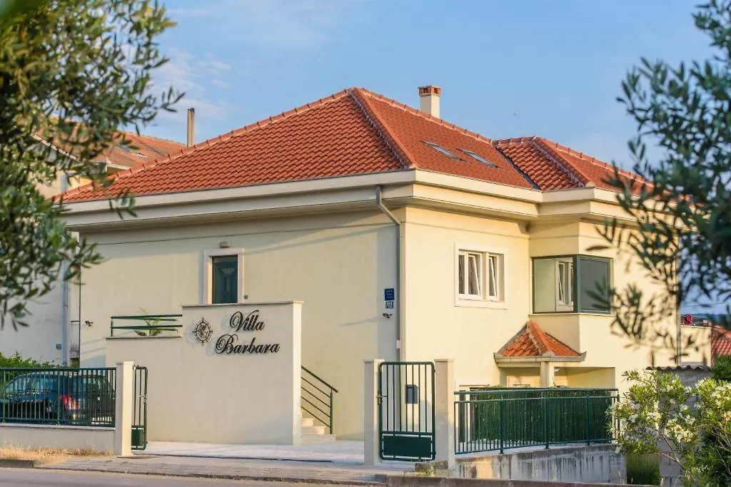 Kaštela Villa Barbara Apartments With Heated Pool