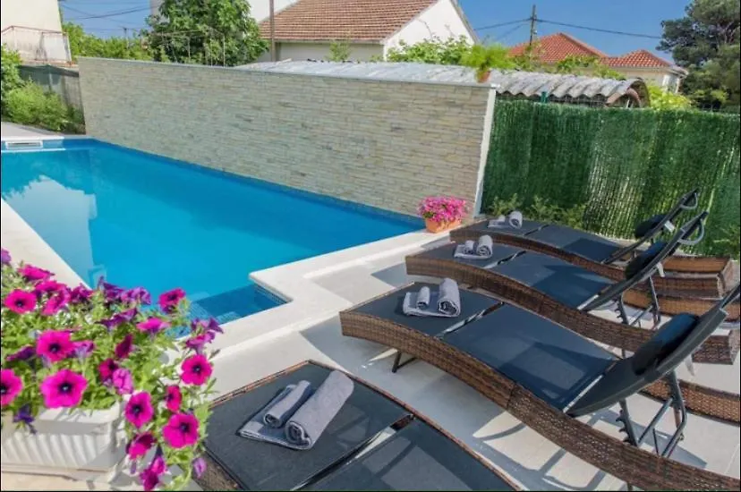 Kaštela Villa Barbara Apartments With Heated Pool קרואטיה