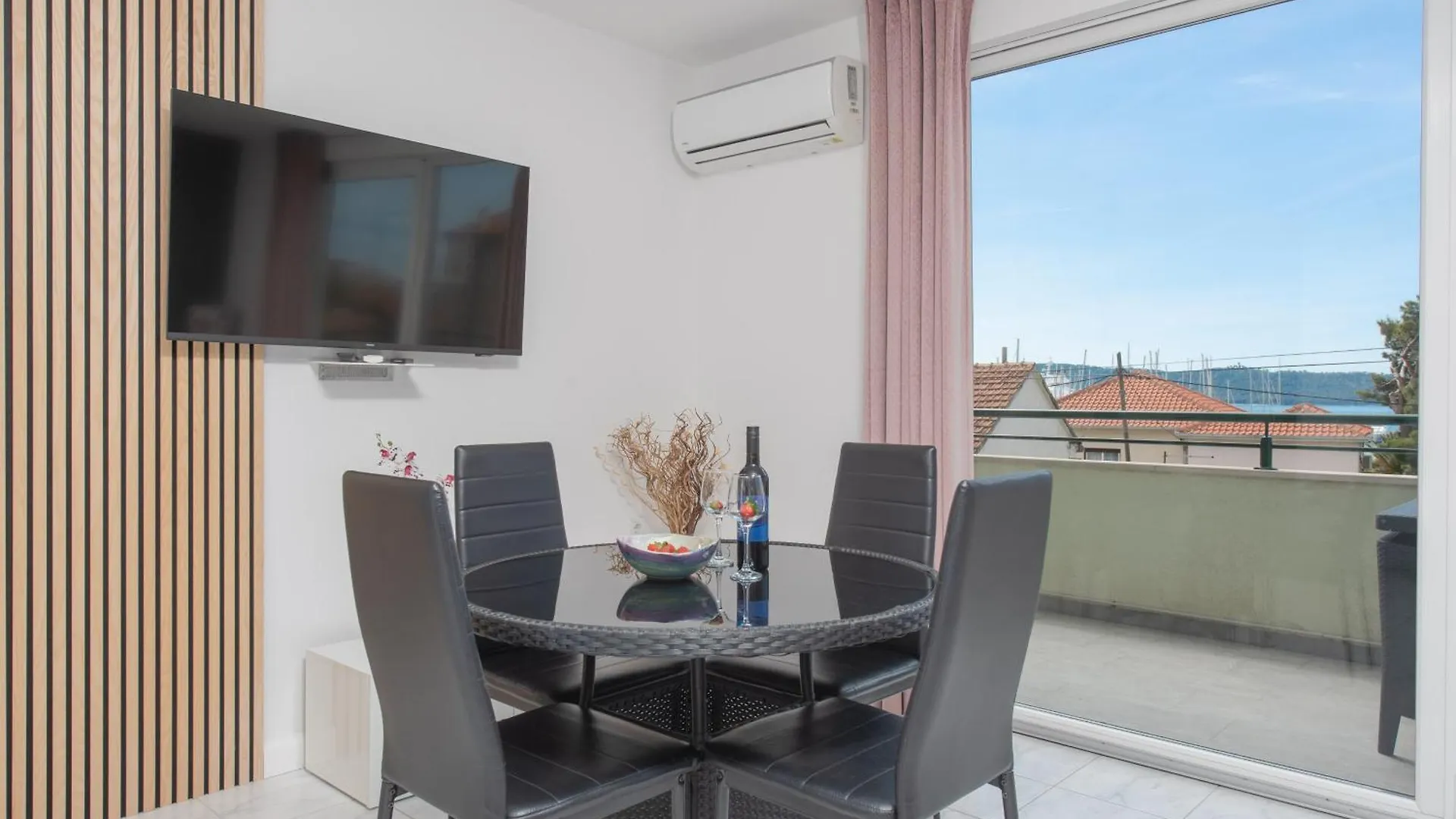 Kaštela Villa Barbara Apartments With Heated Pool קרואטיה