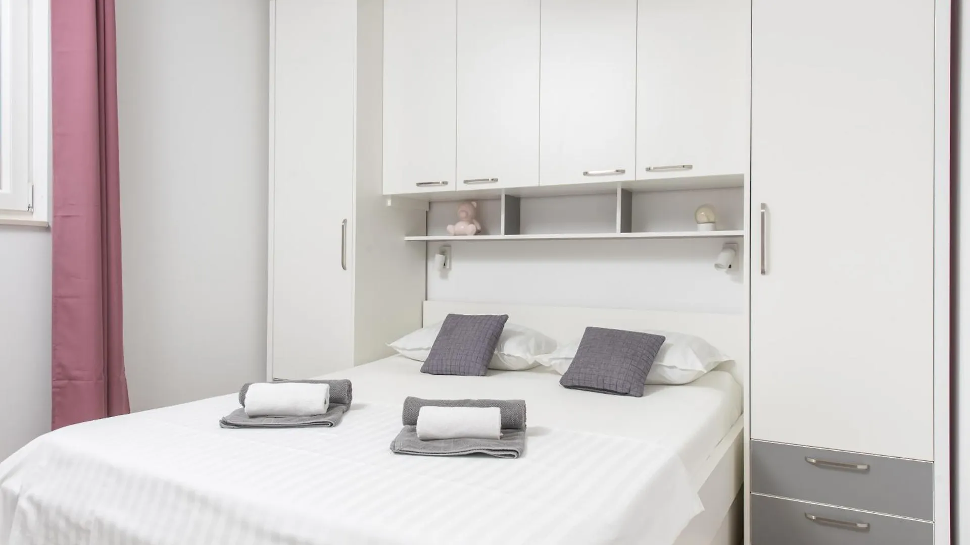 Kaštela Villa Barbara Apartments With Heated Pool קרואטיה